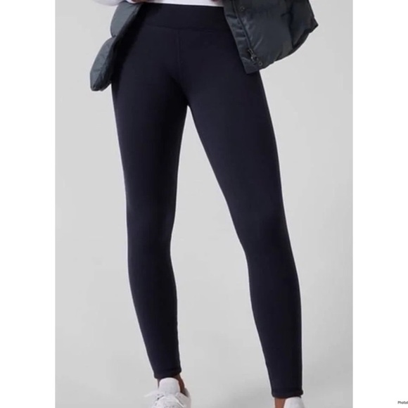ATHLETA Altitude Tight Stretch Fleece Tight Fleece Leggings Black Size 2X - Picture 1 of 13